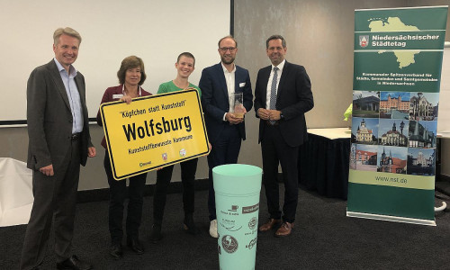 Wolfsburg als kunststoffbewusste Kommune ausgezeichnet.