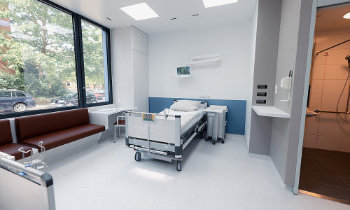 Im Patientenzimmer der Zukunft stehen die Betten gegenüber statt nebeneinander