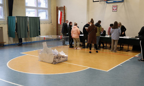 Wahllokal in Polen am 15.10.2023