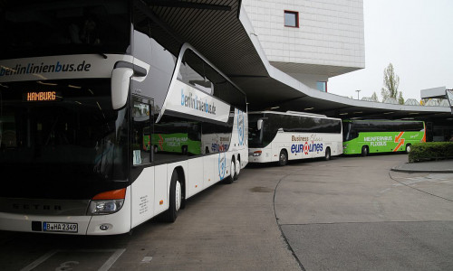 Fernbusse von Berlinlinienbus, Eurolines, MeinFernbus/Flixbus (Archiv)