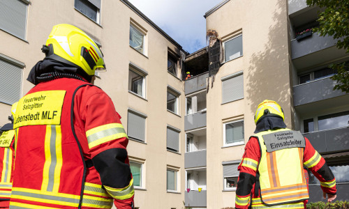  Am Samstagnachmittag kam es in der Schumannstraße in Lebenstedt zu einem Feuer in einem Mehrfamilienhaus