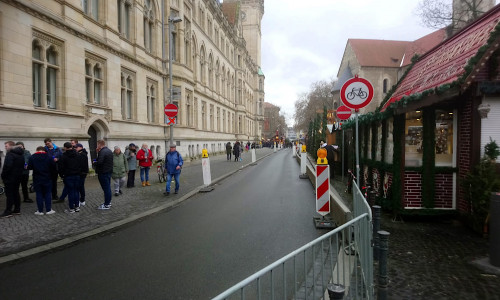 Für den Abbau des Weihnachtsmarktes wird die Münzstraße gesperrt. (Archivbild)