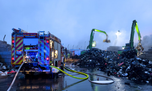 Am Samstag kam es zu einem Großbrand in einem Elektro-Recyclingbetrieb.