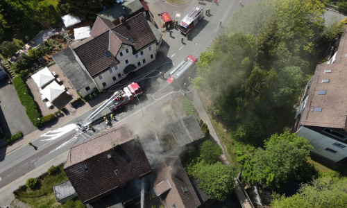 Drohnenaufnahme des Feuerwehreinsatzes in Braunlage.