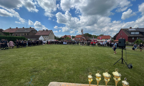 Wetter fanden am Sonntag in Wolsdorf die Kreiswettbewerbe der aktiven Kameradinnen und Kameraden der Feuerwehren des Landkreis Helmstedt statt.