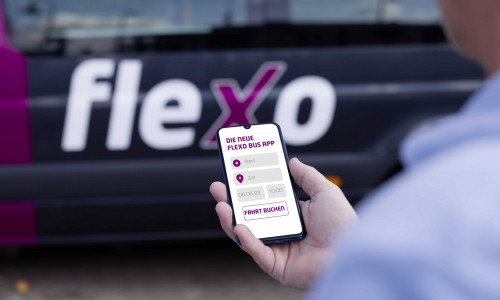  Der flexo Bus für die On-Demand (auf Bestellung) -Verkehre kann ab sofort auch per App „flexo Bus“ gebucht werden.