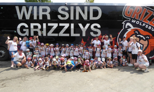 Sommerfahrt mit dem Bus der Wolfsburger Grizzlys.