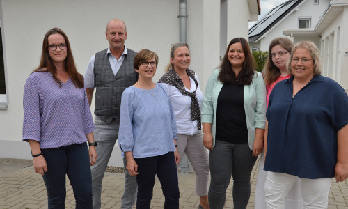 Sandra Mochmann (von links), Volker Wagner, Brigitte Böntgen, Petra Seidel-Daschke, Nicole Lübbecke, Simone Gumm und Birgit Gartner sind jetzt ein Team.