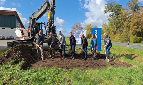 Erster Spatenstich für den neuen Radweg entlang der L 631 zwischen Salzdahlum und Sickte am 11. Oktober.