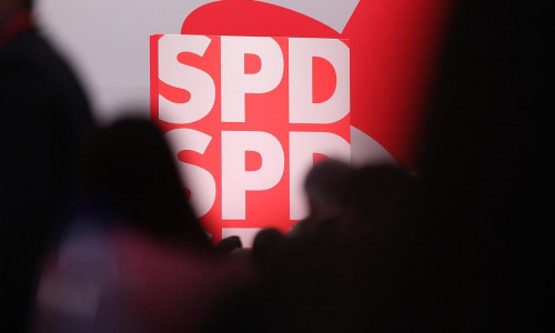 SPD-Logo auf Parteitag (Archiv)