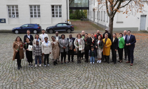 28 ausländische Mitbürgerinnen und Mitbürger wurden in den deutschen Staatsverband eingebürgert.