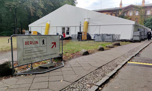 Ankunftszentrum für Flüchtlinge (Archiv)