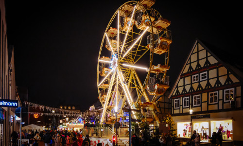 Auch das Riesenrad ist wieder mit dabei.