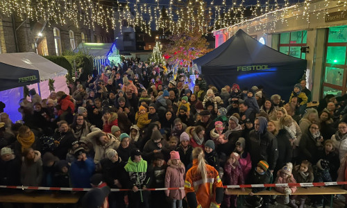 Im vergangenen Jahr war der Adventmarkt gut besucht. (Archiv)