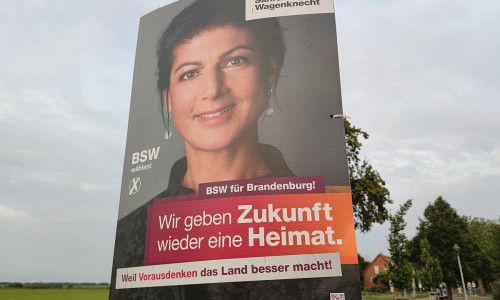 BSW-Wahlplakat mit Sahra Wagenknecht zur Landtagswahl in Brandenburg (Archiv)