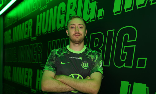 Einer der beiden Special Guests: Maximilian Matthes - Max Malle - vom E-Sport-Team des VfL Wolfsburg.