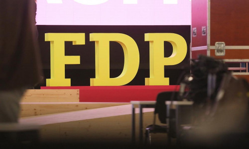 FDP-Logo auf Parteitag (Archiv)