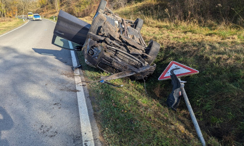 Der Fahrer blieb unverletzt.