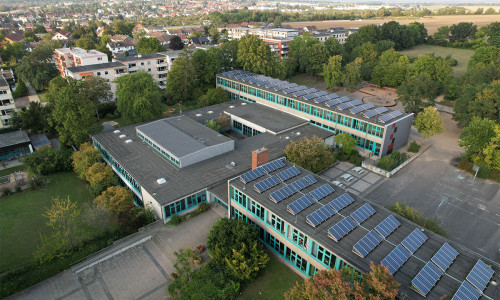 Die Wilhelm-Busch-Grundschule in Wolfenbüttel: Brandschutzmängel werfen Fragen zur Sicherheit an Schulen im gesamten Landkreis auf.