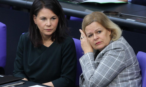 Annalena Baerbock und Nancy Faeser (Archiv)