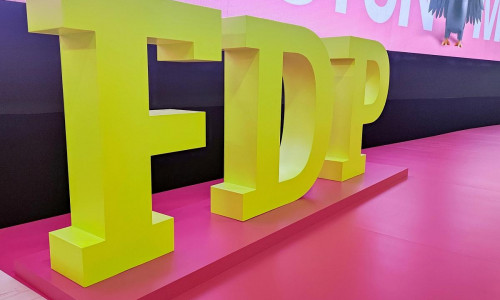 FDP-Logo auf Parteitag (Archiv)