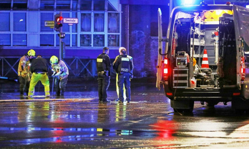 Wasserrohrbruch in der Seestraße in Berlin am 31.12.2024