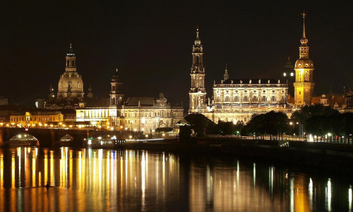 Dresden bei Nacht (Archiv)