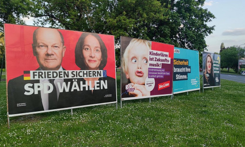Wahlplakate zur Europawahl und Kommunalwahl in Sachsen-Anhalt (Archiv)