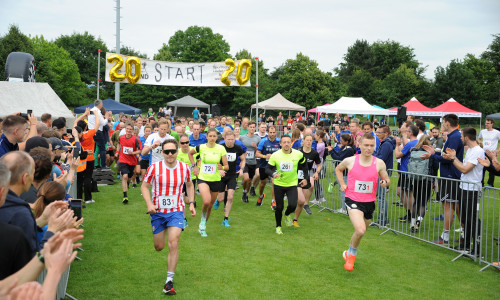 Beim Start des diesjährigen Behörden-Staffelmarathons am Ölper See.