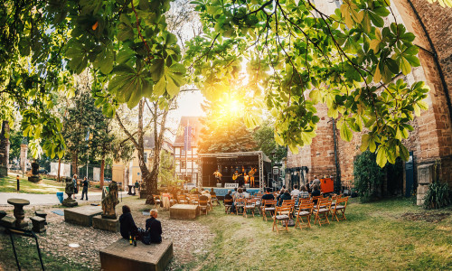 Musik im Museumsgarten: Das Braunschweigische Landesmuseum lädt an zwei Abenden im Juli zu sommerlichen Konzerten ein.