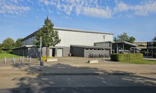 Bisher wurde im Keller der Sporthalle an der Ravensberger Straße trainiert. Doch damit soll nun Schluss sein. 