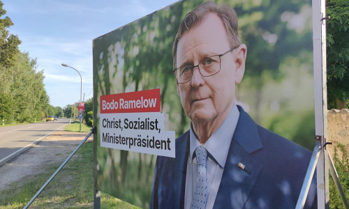 Wahlplakat mit Bodo Ramelow zur Landtagswahl in Thüringen am 06.08.2024