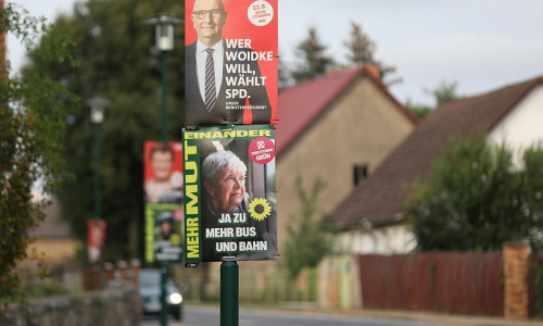 Wahlplakate von SPD und Grünen zur Landtagswahl in Brandenburg (Archiv)