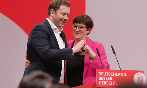 Lars Klingbeil und Saskia Esken (Archiv)