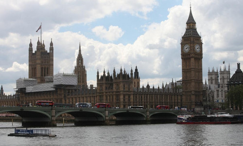 Houses of Parliament mit Big Ben (Archiv)