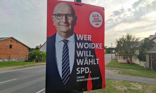 SPD-Wahlplakat mit Dietmar Woidke zur Landtagswahl in Brandenburg (Archiv)