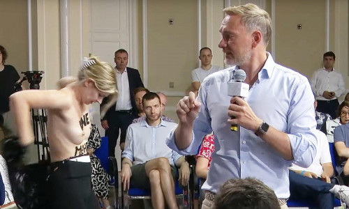 Livestream zeigt Femen-Protest bei Auftritt von Christian Lindner am 08.09.2024