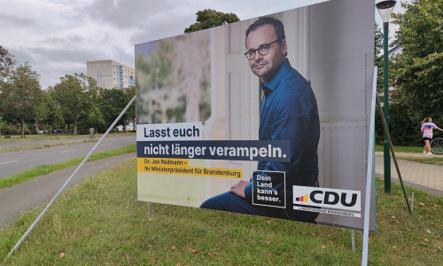 CDU-Wahlplakat mit Jan Redmann zur Landtagswahl in Brandenburg (Archiv)