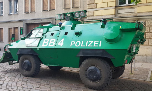 Polizeifahrzeug (Archiv)