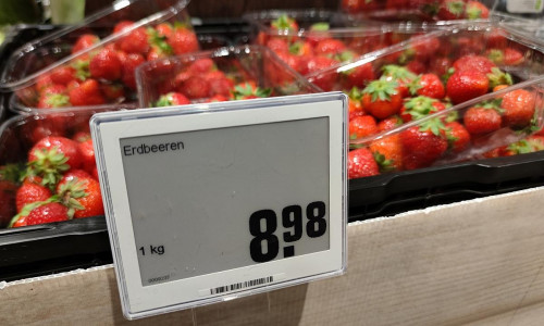 Erdbeeren im Supermarkt (Archiv)