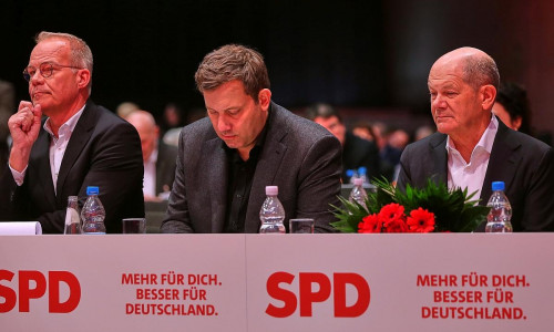 Matthias Miersch, Lars Klingbeil, Olaf Scholz am 11.01.2025