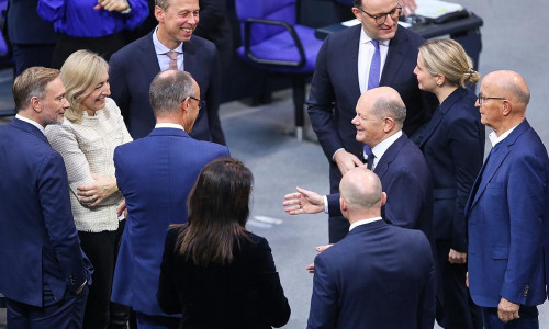 Christian Lindner, Olaf Scholz, Friedrich Merz , u.a. (Archiv)