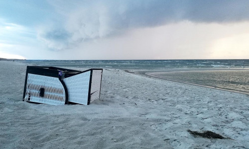 Umgekippter Strandkorb (Archiv)