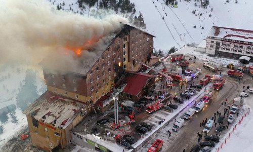 Feuer in einem Hotel in türkischem Skigebiet am 21.01.2025