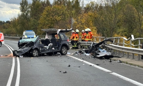 Am heutigen Samstagnachmittag kam es auf der B4 zu einem tödlichen Unfall.