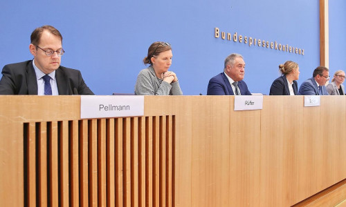 Jahresbericht 2024 des Petitionsausschusses am 15.10.2025