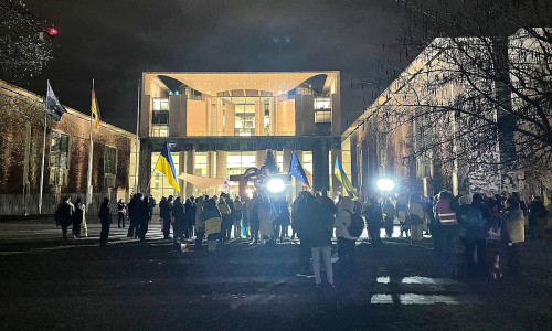 Ukraine-Protest vor dem Kanzleramt am 27.11.2025