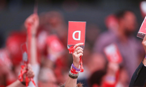 Abstimmung auf SPD-Parteitag (Archiv)