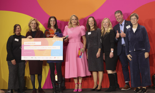 In der Kategorie „Lokales Bündnis für frühe Bildung des Jahres“ belegte das Bündnis "Präventionsketten" den Ersten Platz und darf sich über ein Preisgeld von 25.000 Euro freuen. 