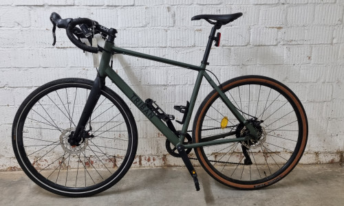 Das gefundene Gravelbike der Marke Triban.